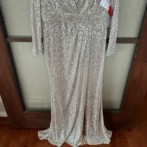 Mac Duggal SEQUIN WRAP EVENING GOWN size 12 NEW - Picture 9 of 15